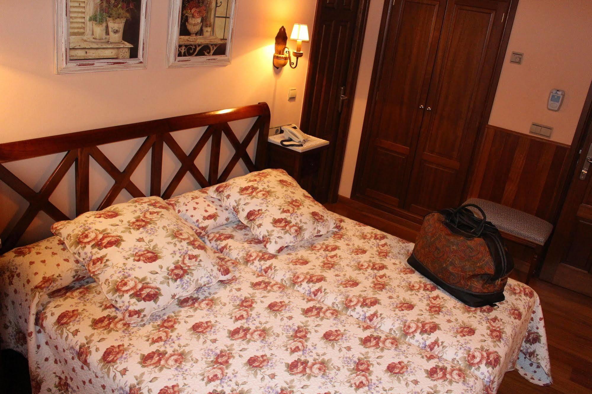 Hotel Casa Prendes Cudillero Buitenkant foto